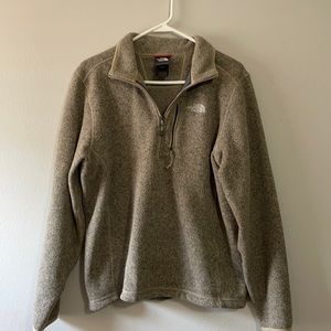 Medium north face pullover, 100% polyester